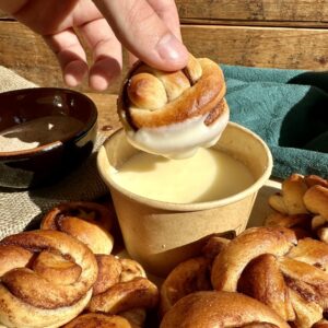 Mini Cinnamon Buns With Cream Cheese Dip