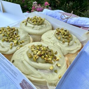 Limited Edition Pistachio & Belgian Dark Chocolate Bun - Box of 4 Large