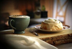 Why Cinnamon Buns Box of 4 large Is the Cinnamon Square Best Seller