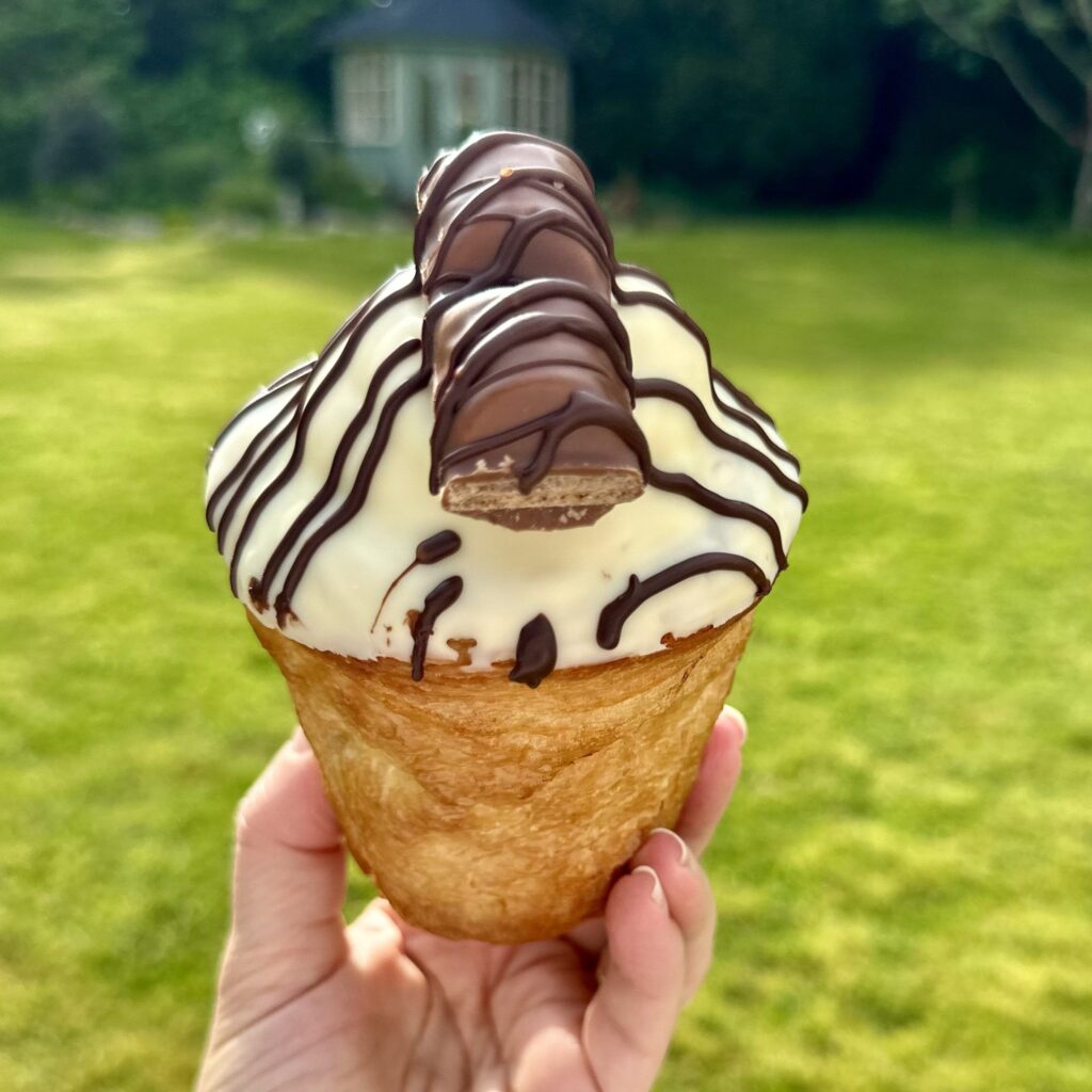 Kinder Bueno Cruffin