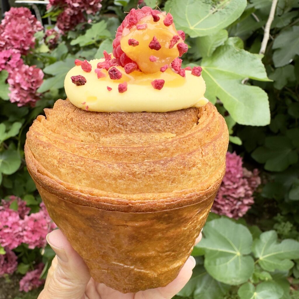 Raspberry Lemon Cruffin